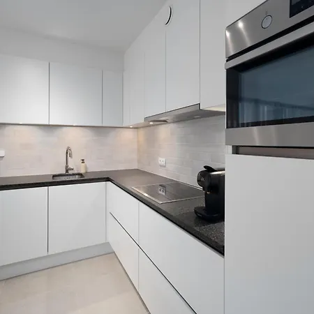 - - Modern, Design En Warm App 4p Apartment Ostend