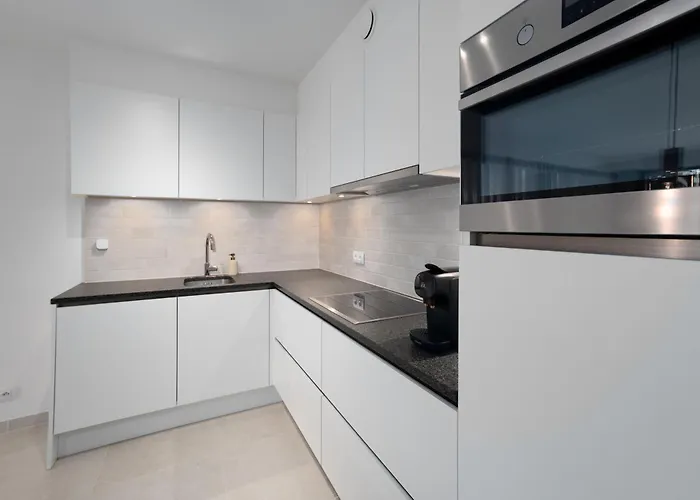 - - Modern, Design En Warm App 4p Appartement Ostende