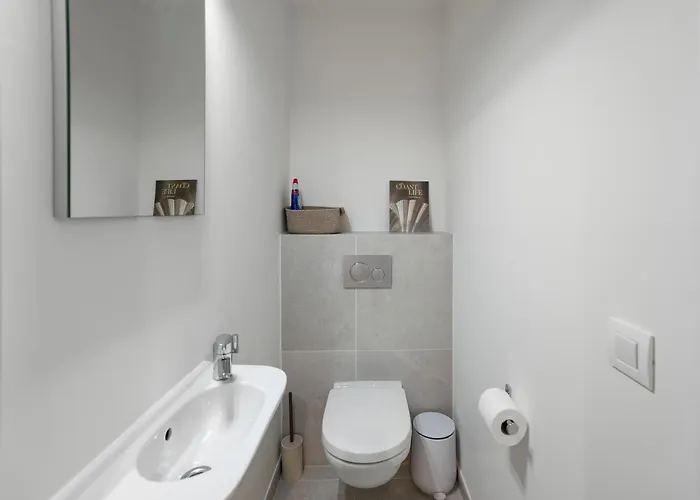 - - Modern, Design En Warm App 4p