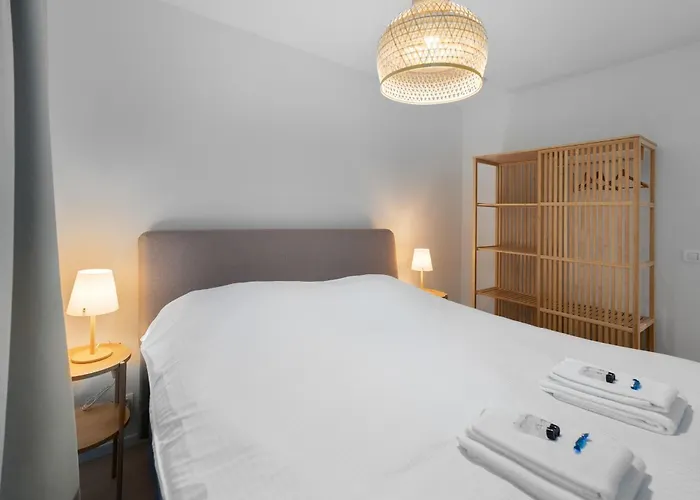 Apartamento - - Modern, Design En Warm App 4p